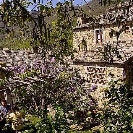 Apartahotel Village Heights Two Bedroom Cortona